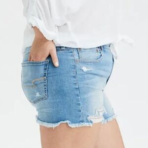 American Eagle High Waist Tomgirl Short Size 18 Medium Wash